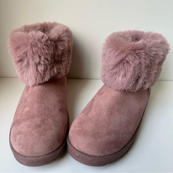 SO COATIMUNDI Women’s Winter Boots Mauve Faux Fur Cozy Slip On Size 7 - Picture 3 of 11